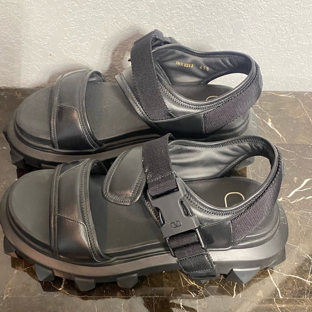 Valentino Garavani Rockstud Leather Rubber-Sole Dad Sandals chunky - Picture 9 of 15